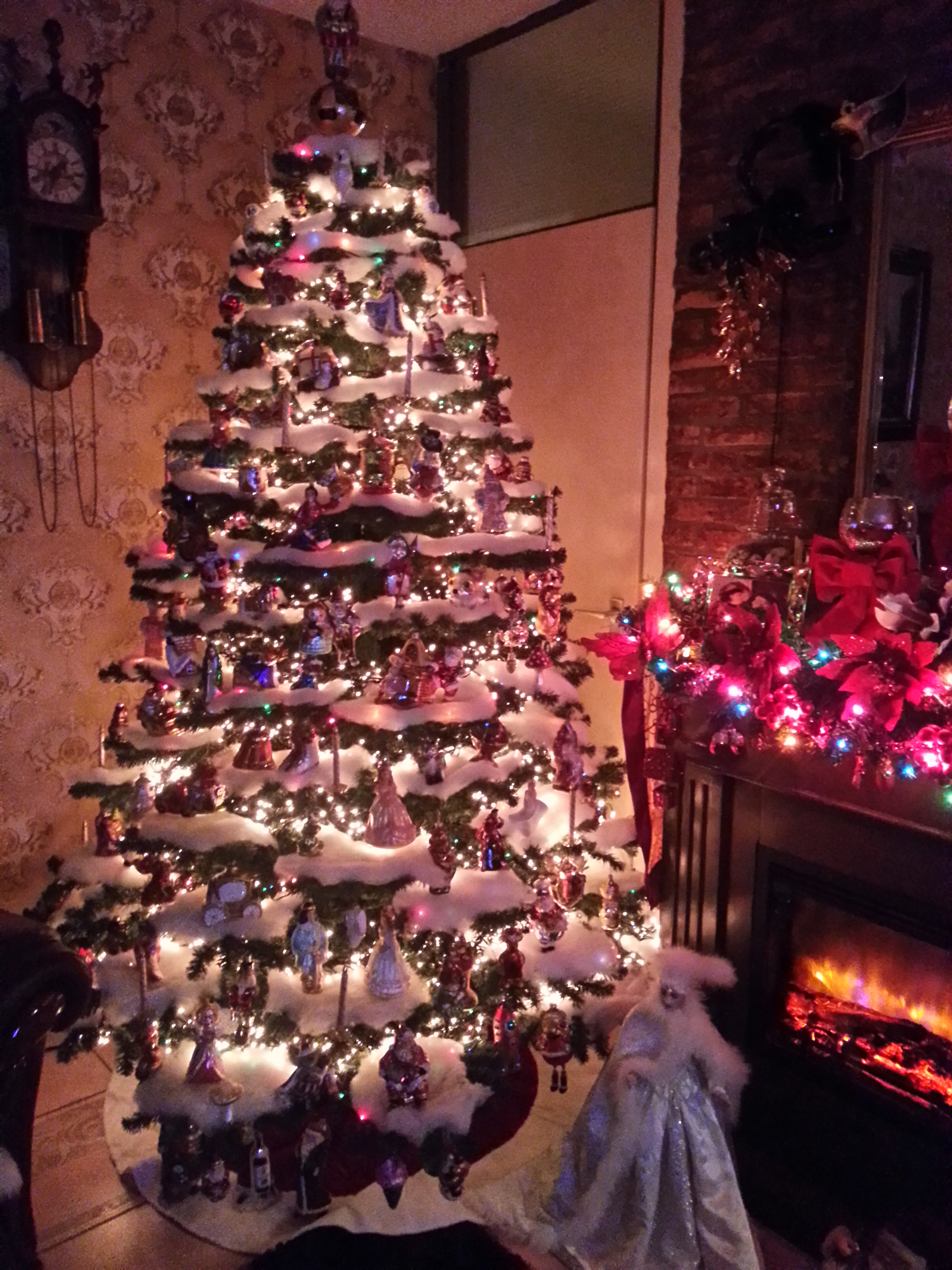De kerstboom versieren tips en trucs op de kerstboom mooi op/in ...