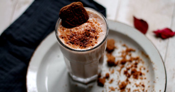 Kerstrecept: stoofperensmoothie met speculaas stoofperensmoothie-met-speculaas header