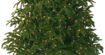 5 kunstkerstbomen waar je mee thuis kunt komen