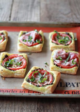 tomato-pesto-tarts-with-optional-proscuitto