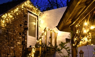 Hoe hang je kerstverlichting buiten op? Handig stappenplan & tips! kerstverlichting buiten ophangen