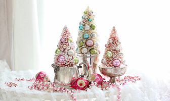 Binnenkijken in Sylvia’s romantische, vintage kersthuis vintage kerstversiering