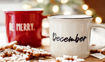 WIN! Kerstmokken, servies & bestek van Gusta