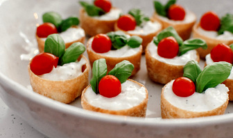 Recept kerstborrelhapje | Croustades met crema di burrata